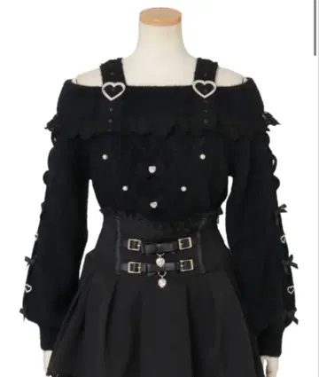 리즈리사 오프숄더 페더 니트탑 블랙