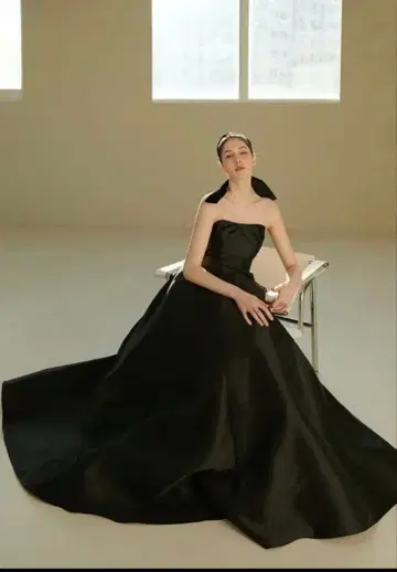 블랙 컬러 드레스 촬영용 웨딩 드레스