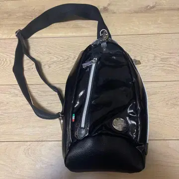 블랙 합성 피혁 바디백