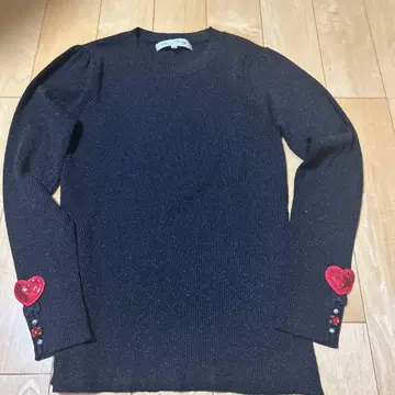 슈퍼 뷰티 라메 믹스 니트 블랙 소매 하트 40