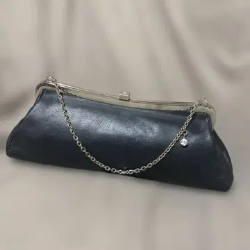 아네스베 가죽 클러치백