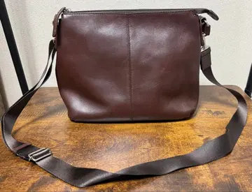 다크 브라운 인조 가죽 숄더백