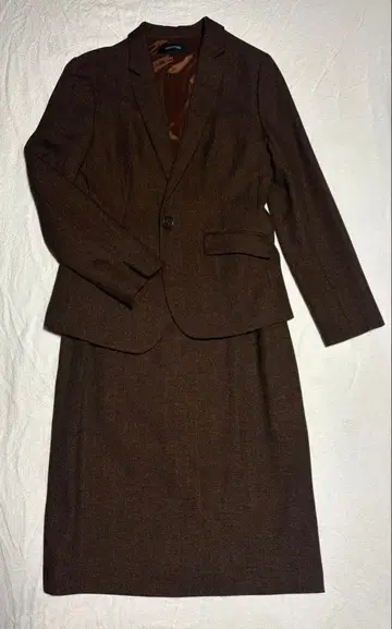 UNTITLED 브라운 스커트 수트 사이즈 2