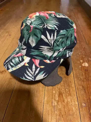 New Era 골프 캡 플로럴 패턴