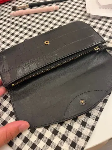 블랙 가죽 크로커다일 패턴 장지갑