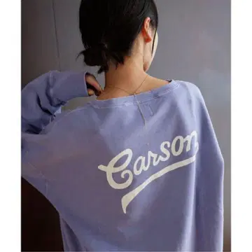 [ HOLIDAYS COMFORT ] VINTAGE 가공 로고 맨투맨