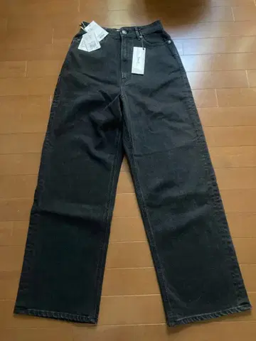 야누크 joan 25 미사용 새상품