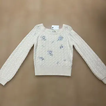 레스 빠세 아이보리 꽃무늬 자수 니트 스웨터 긴팔