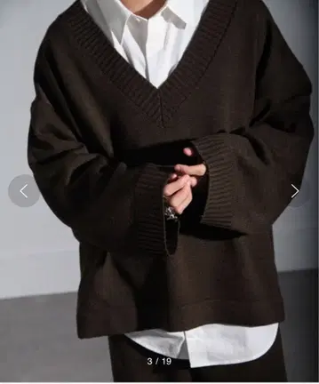 [ Nilway ] V넥 니트 오버 사이즈 V넥 니트