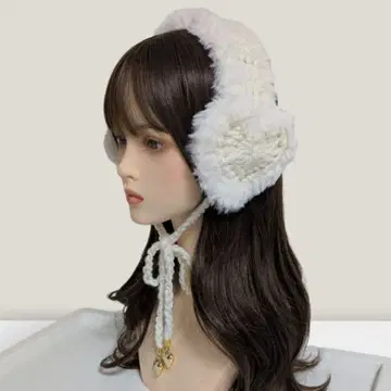 핸드메이드 귀도리 하트 화이트 귀마개 니트