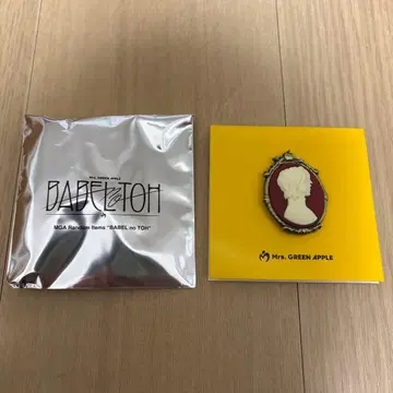 미세스 바벨탑 가챠 핀 배지