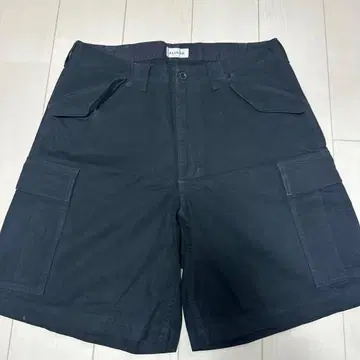 ALOUND 블랙 카고 숏팬츠