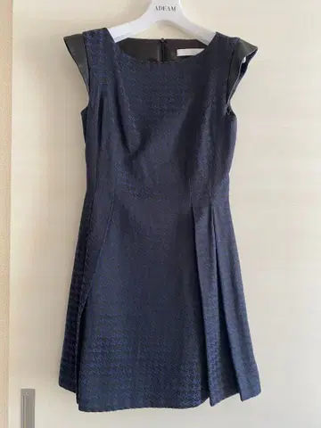 ADEAM 하운드투스 패턴 플레어 원피스 드레스