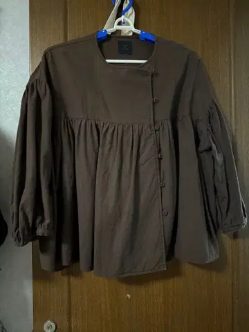 늑대와 올빼미 긴팔 블라우스