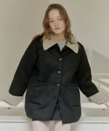 GIUNON 조절 가능 슬리브 무스탕 코트 블랙