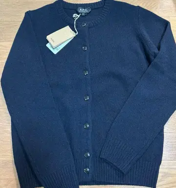 새상품 a.p.c 가디건 다크 네이비 S APC 아페쎄