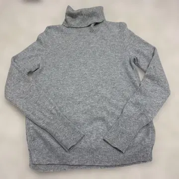 유니클로 캐시미어 100% 터틀넥 스웨터 L 그레이