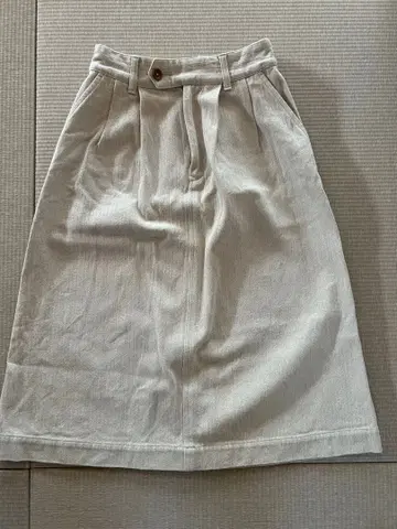 MHL 박스 스커트 무릎 기장