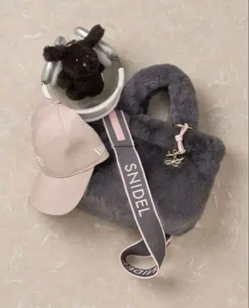 web 한정판: SNIDEL 스나이델 에코 퍼 숄더 백 그레이