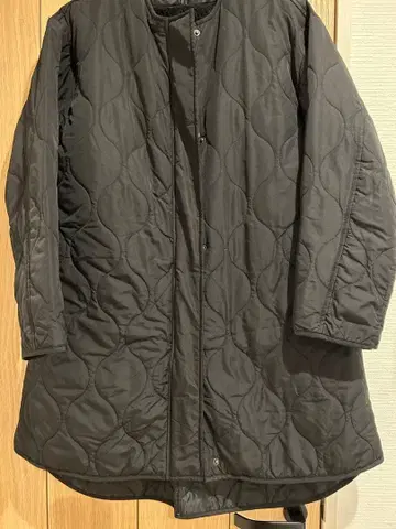 보아 안감 퀼팅 롱 자켓 블랙