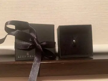 [ 새상품 ] LION HEART 한쪽 귀걸이 03EA0015BK