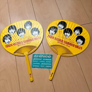 SHINee 타워 레코드 콜라보 부채 데뷔