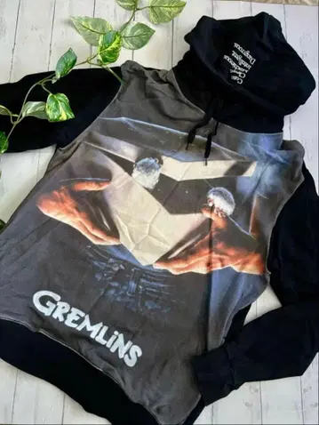 graniph 그라니프 GREMLiNS 그렘린 후드티 블랙 L