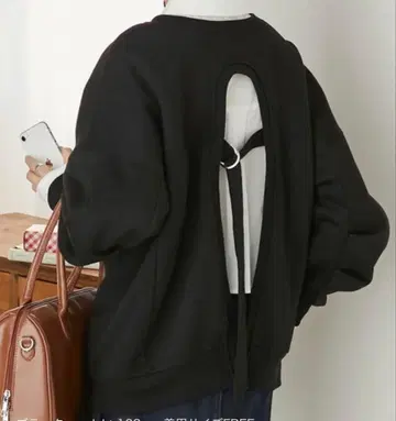 새상품 gleam 블랙 백 오픈 오버 사이즈 맨투맨