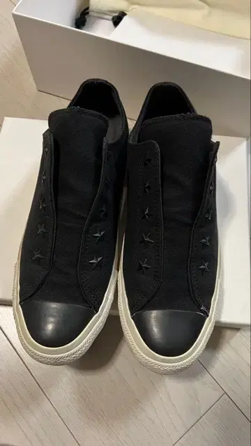 con verse 블랙 스타 스니커즈