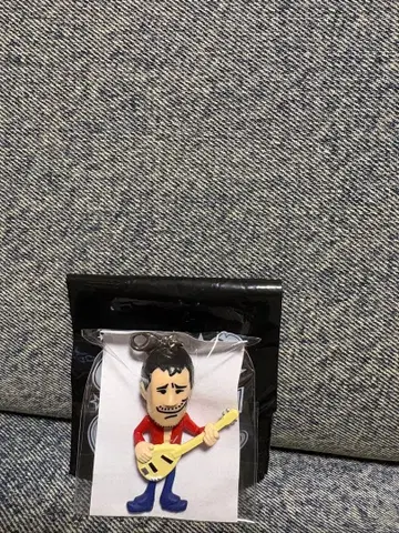 야자와 에이요시 도쿄돔 가챠 주머니 기타 캐릭터 키링