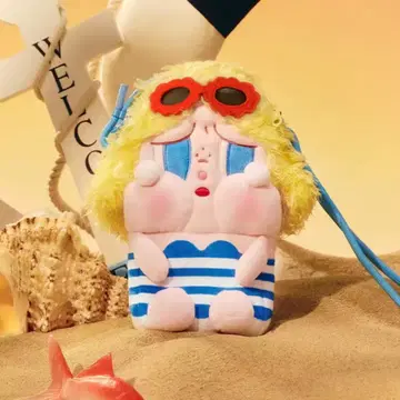 popmart CRYBABY 미니 크로스 바디백