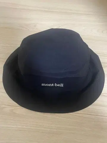 [ 미사용품 ] 몽벨 메도우 햇 고어텍스 L 사이즈 블랙