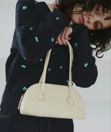 [ 새상품급 ] titivate 꽃무늬 자수 가디건