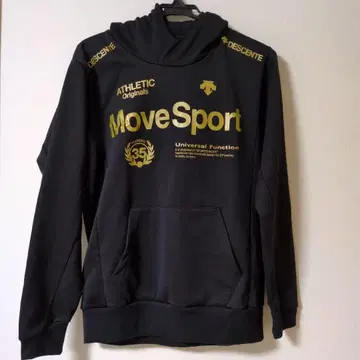 데상트 무브 스포트 후드티 블랙
