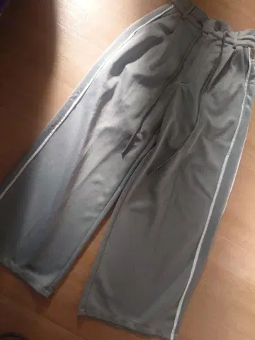 와이드 팬츠 새상품급