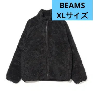 블랙 플리스 자켓 앞 포켓 부착