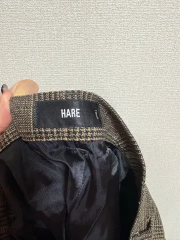 HARE 체크 무늬 슬랙스