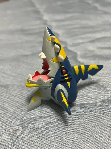 메가샤크라 몬코레