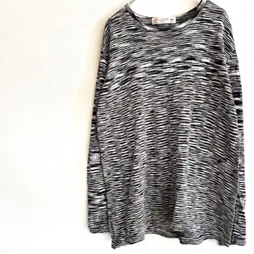 와코루, 스리시아 실크 100% 긴팔 니트, 화이트 x 블랙