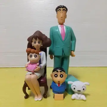 짱구는 못말려(크레용 신짱) 피규어 가족 사진