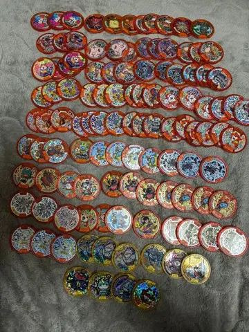 요괴 메달 레전드 9 + 대길 메달 + 키라 메달 묶음 판매 252장