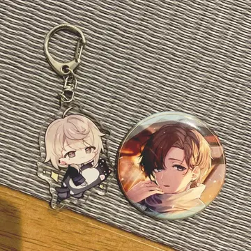 니지산지 카나에 아크릴 키링 캔 배지