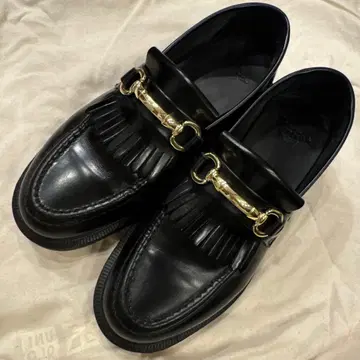 새상품급 닥터마틴 에이드리안 스너플 UK5 24.0