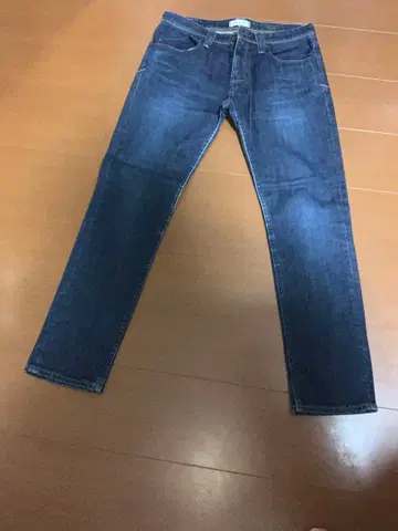 Yanuk 다크 블루 슬림핏 데님