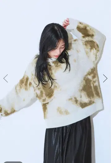 오버 사이즈 타이다이 패턴 니트