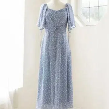 Herlipto Heart Petal Midi Dress