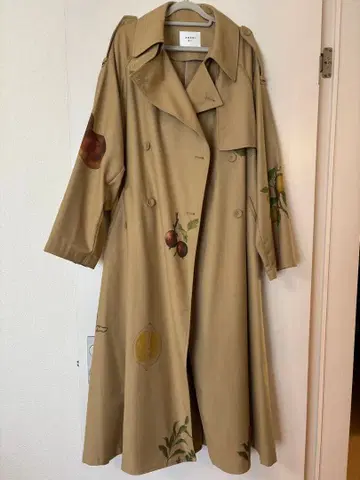 아메리빈티지 후르츠 패턴 트렌치코트