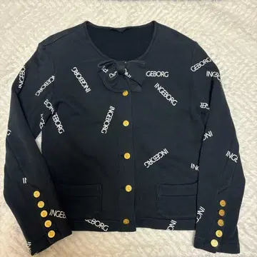 INGEBORG 잉게보그 로고 프린트 골드 버튼 리본 가디건