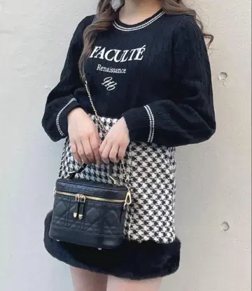 원웨이 스나계 스웨터 비쥬 로고 블랙 니트 양산형