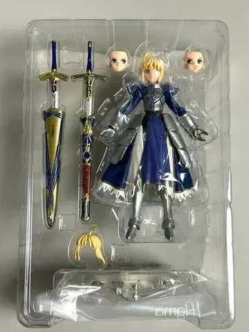 003 figma 세이버 갑옷ver. 블리스터 미포함 발송